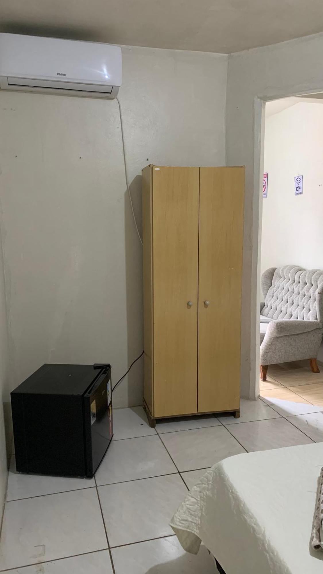 Casa Da E Pensão *