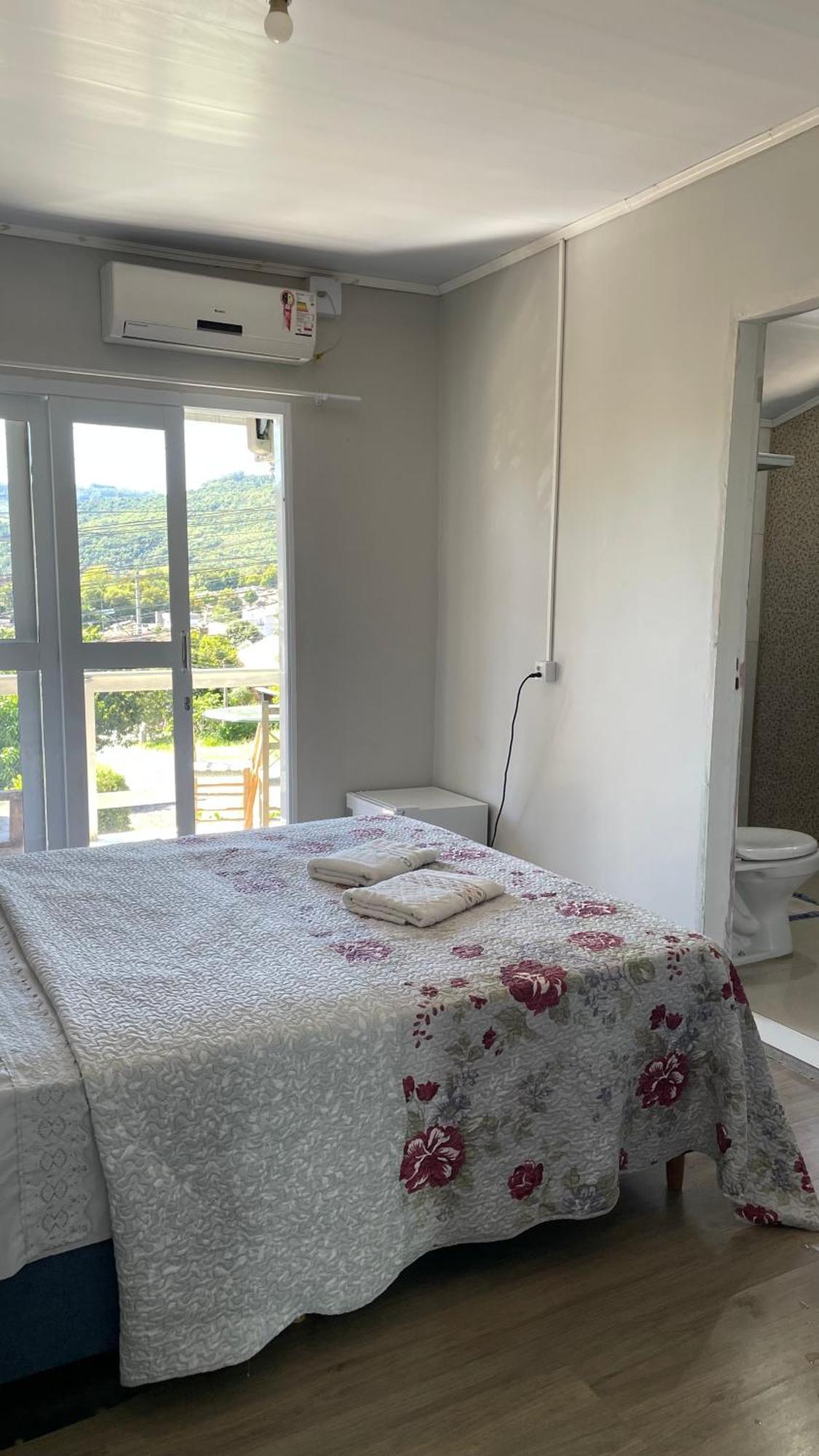 Casa Da E Pensão Quarto em Acomodações Particulares *